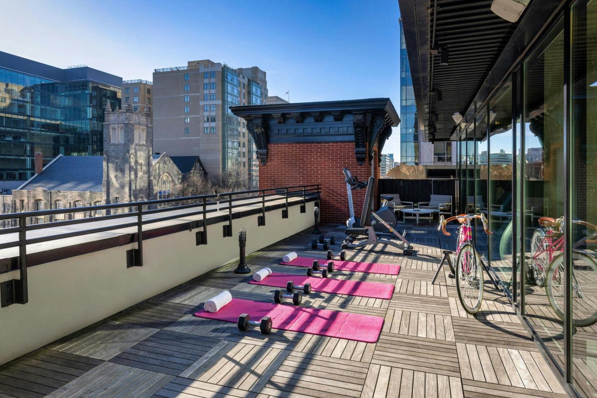 Готель Moxy Washington, Dc Downtown Екстер'єр фото
